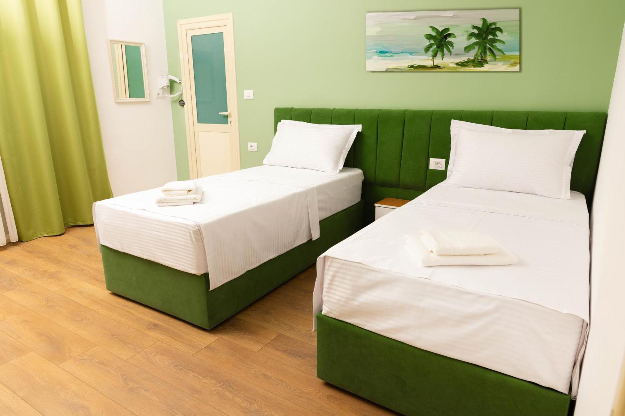 Max Hotel Durres