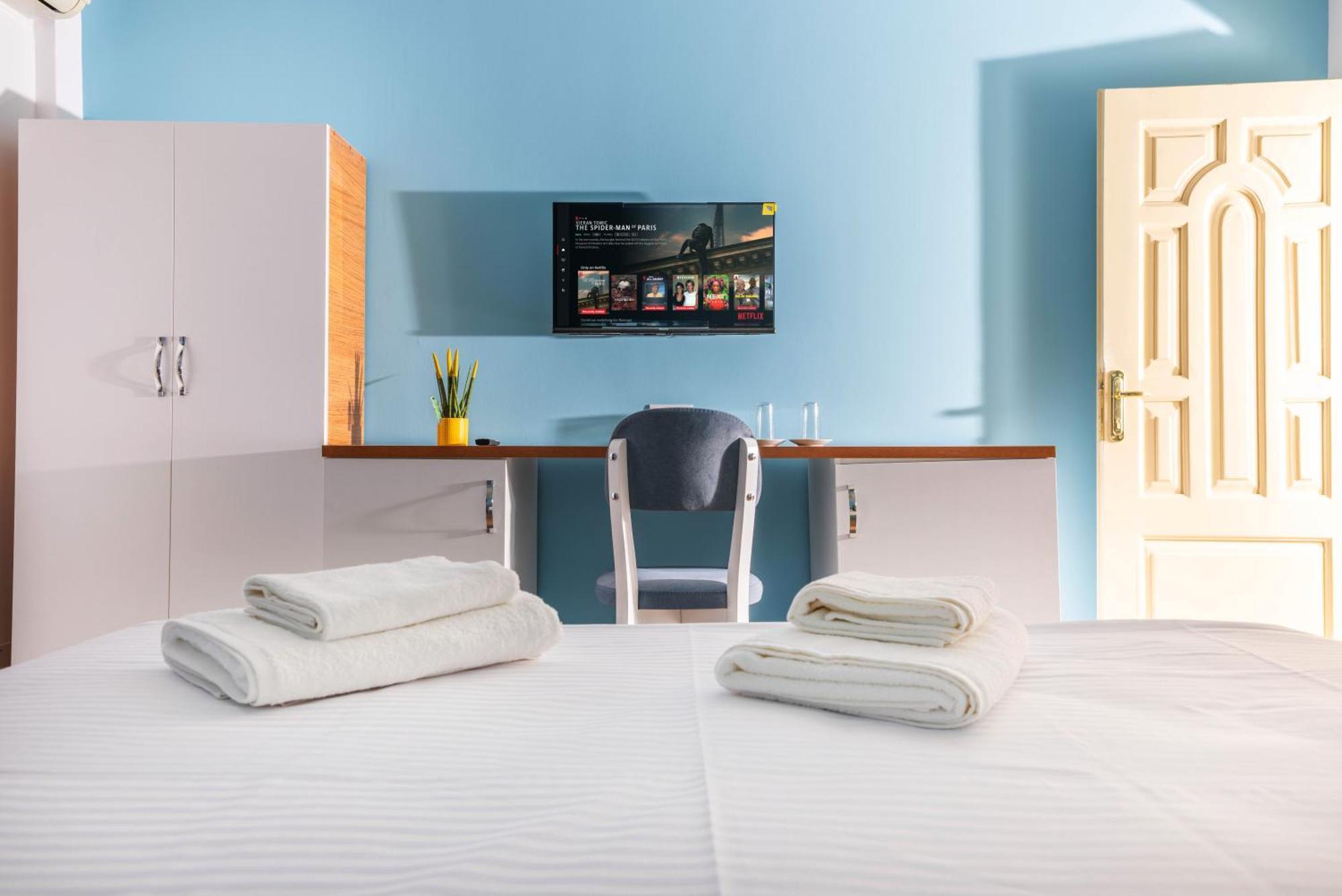 Max Hotel 2*