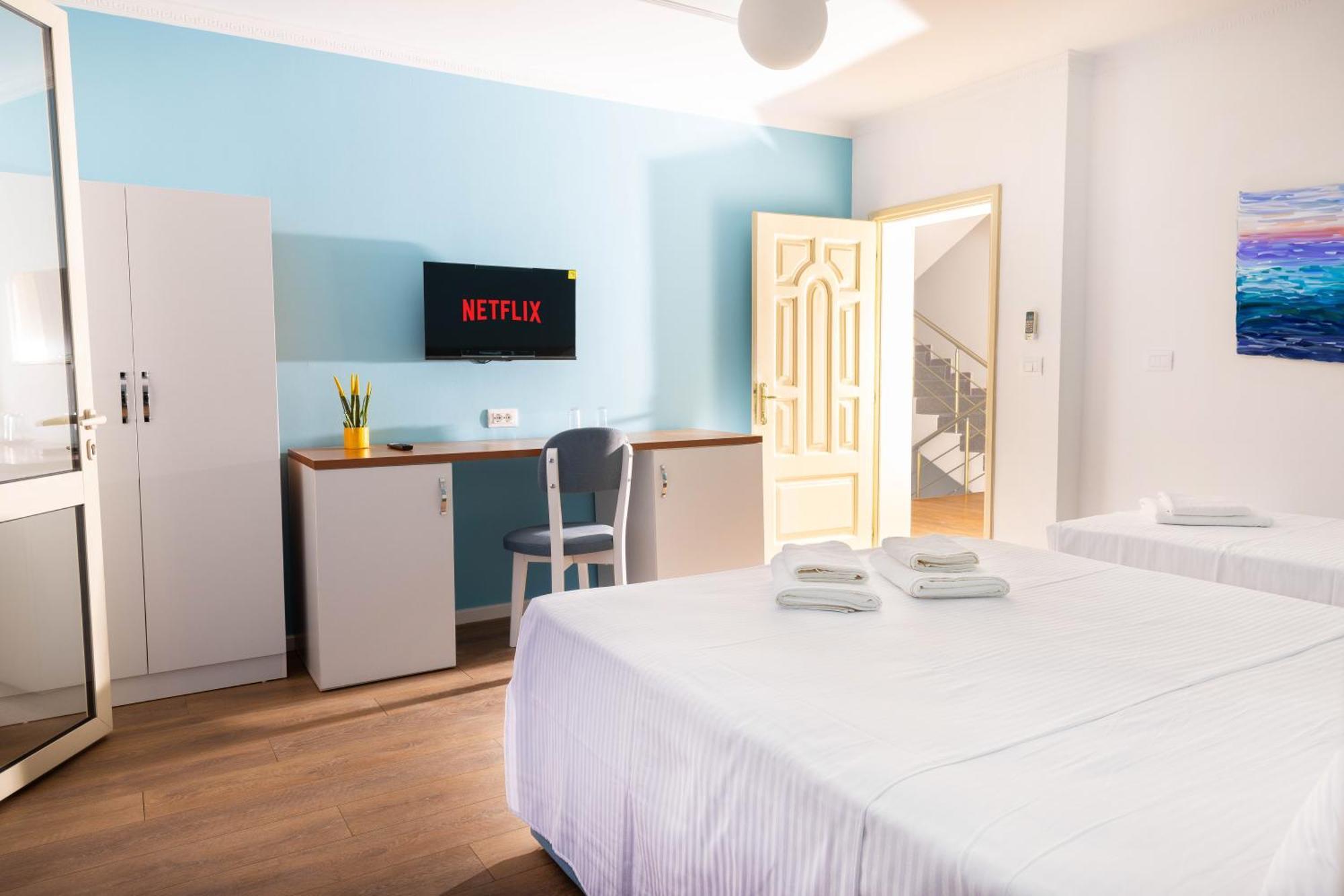 Max Hotel Durres