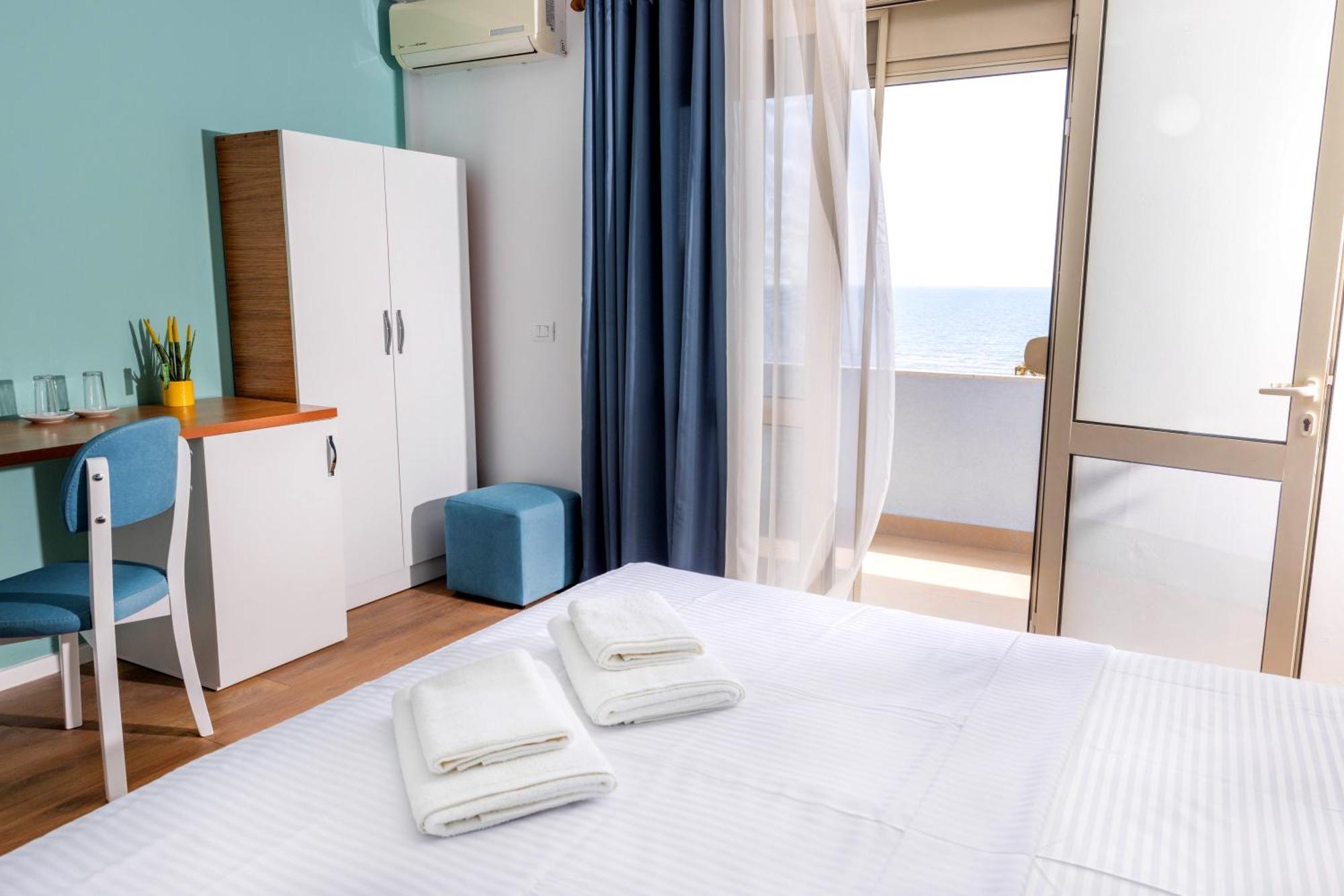 Max Hotel Durres