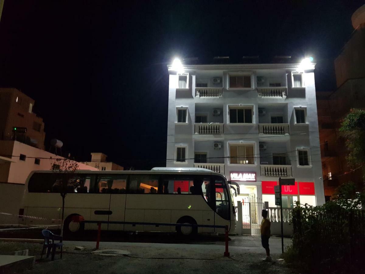 Max Hotel 2*
